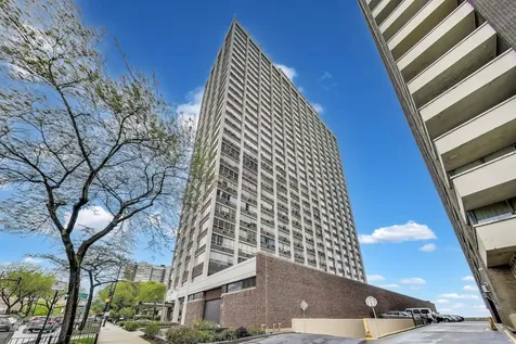 6171 North Sheridan Road Chicago IL 60660
