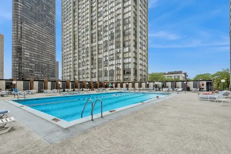 5455 North Sheridan Road Chicago IL 60640