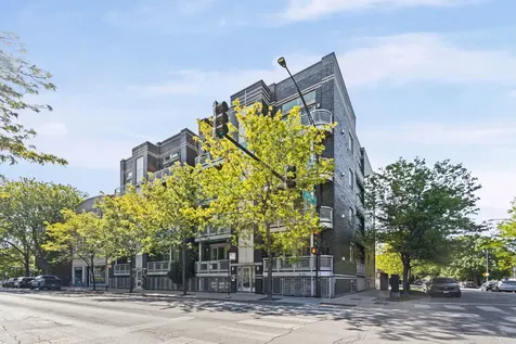 3559 West Montrose Avenue Chicago IL 60618