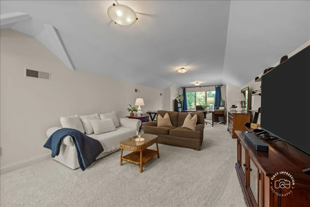 1116 Heatherton Drive Naperville IL 60563