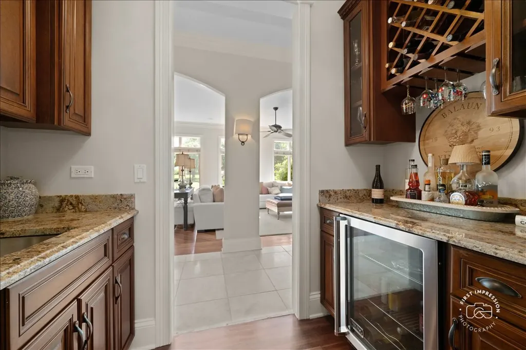 1116 Heatherton Drive Naperville IL 60563