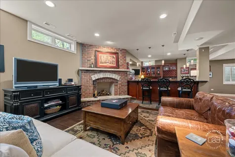 1116 Heatherton Drive Naperville IL 60563