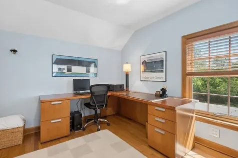 346 Lagoon Drive Northfield IL 60093