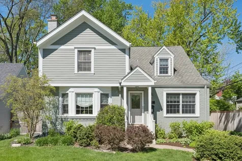346 Lagoon Drive Northfield IL 60093