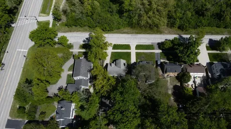 346 Lagoon Drive Northfield IL 60093