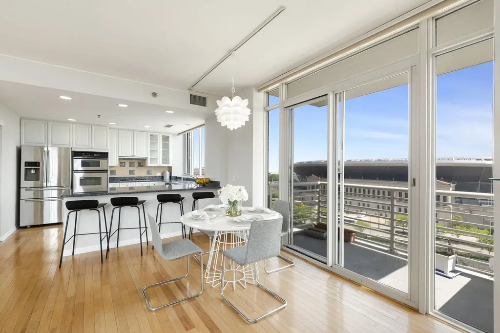 1515 South Prairie Avenue Chicago IL 60605