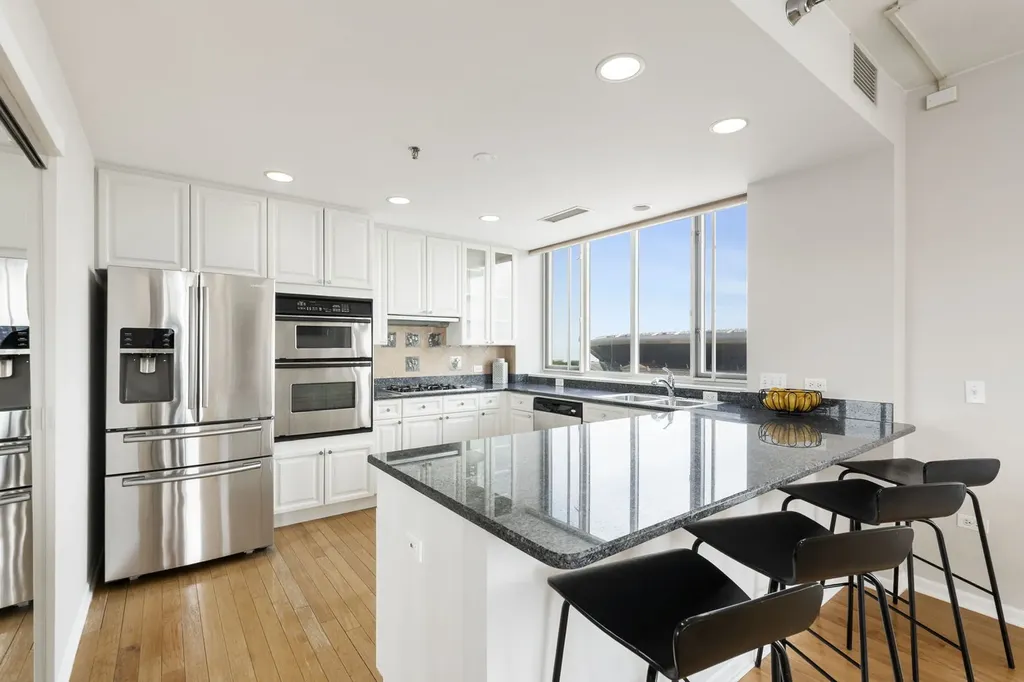 1515 South Prairie Avenue Chicago IL 60605