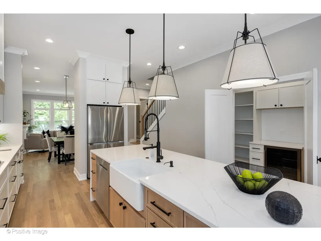 3107 North Oakley Avenue Chicago IL 60618