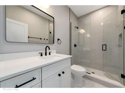 3107 North Oakley Avenue Chicago IL 60618
