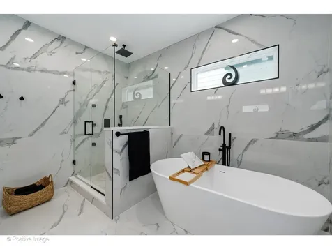 3107 North Oakley Avenue Chicago IL 60618