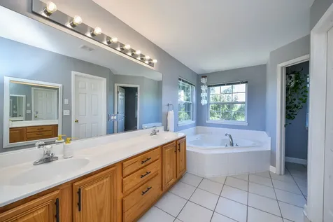 269 Prairieview Drive Geneva IL 60134