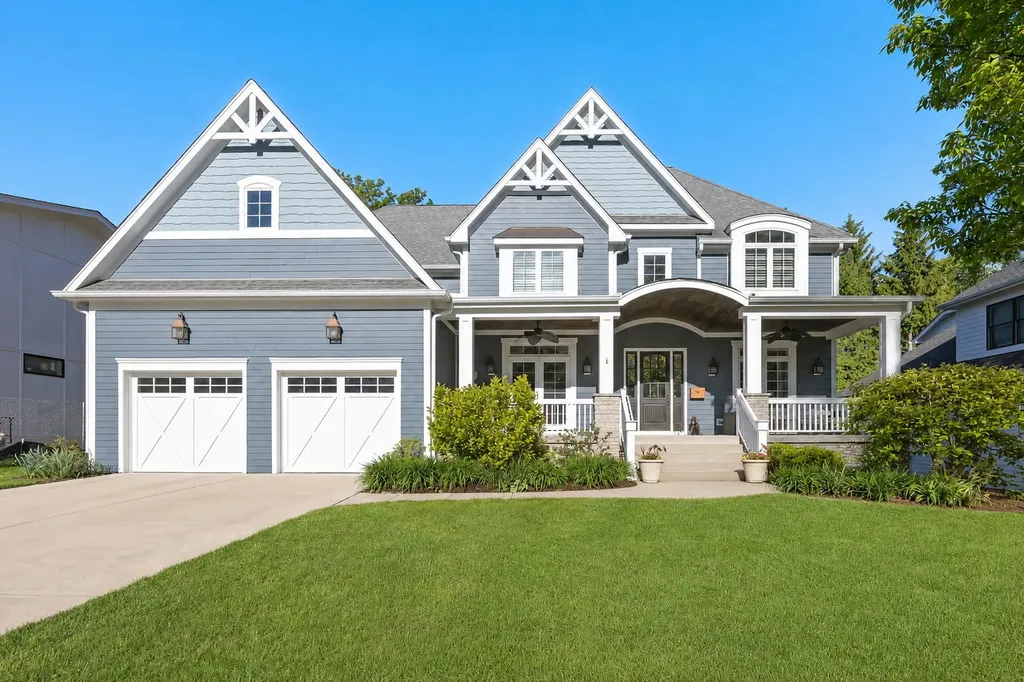 641 South Loomis Street Naperville IL 60540