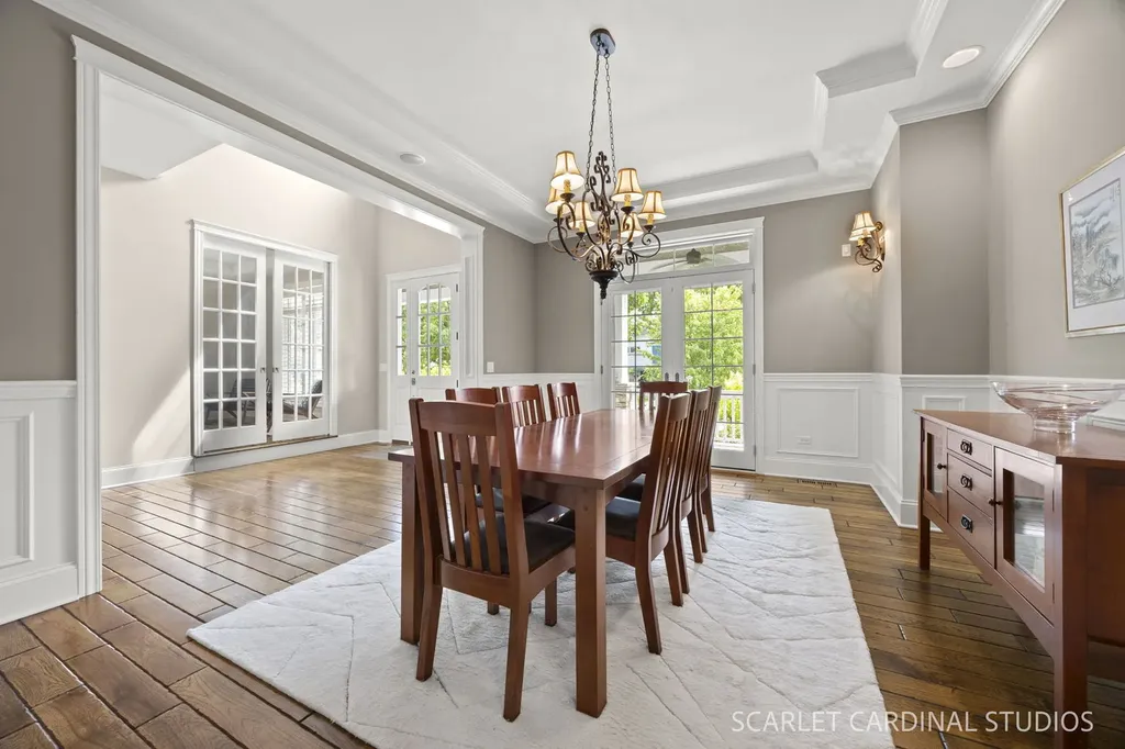 641 South Loomis Street Naperville IL 60540