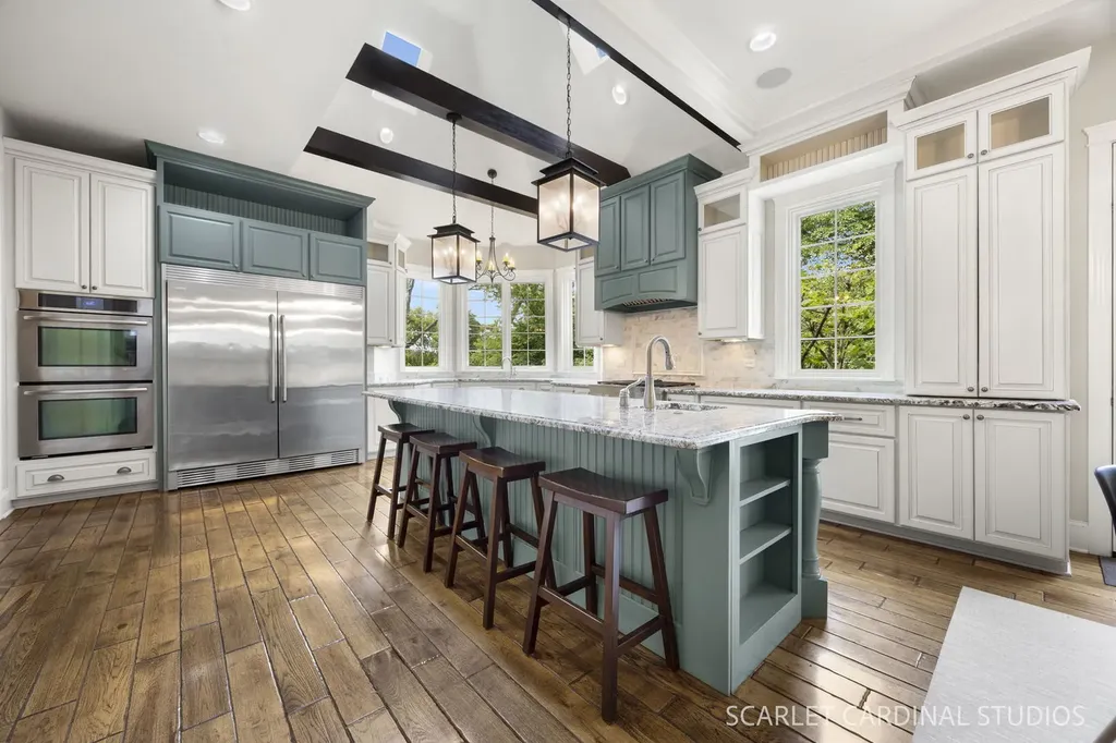 641 South Loomis Street Naperville IL 60540