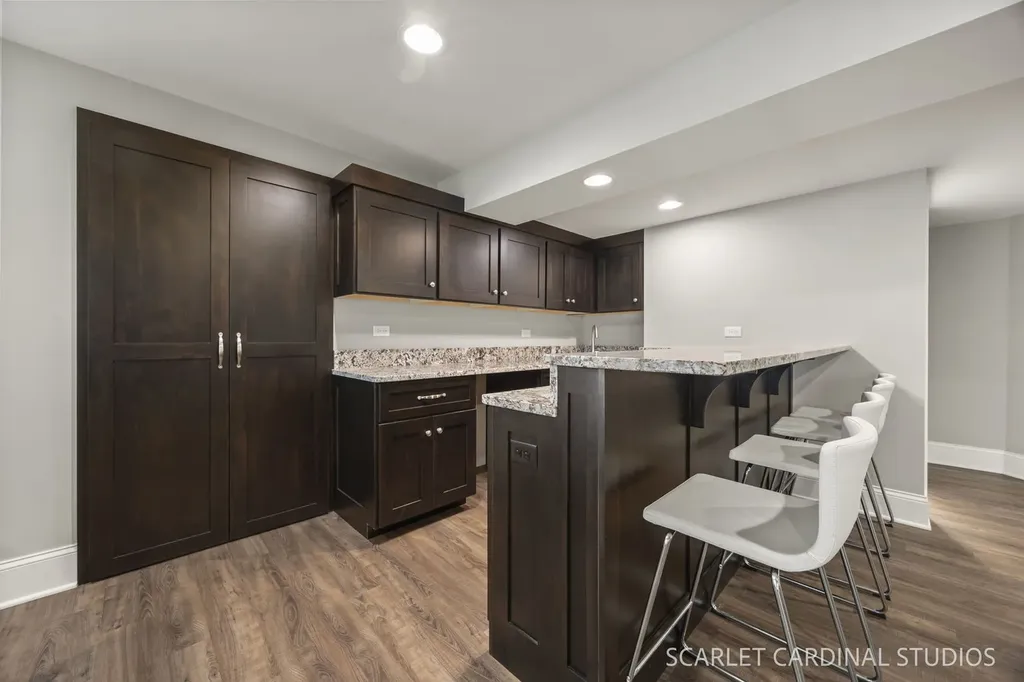 641 South Loomis Street Naperville IL 60540