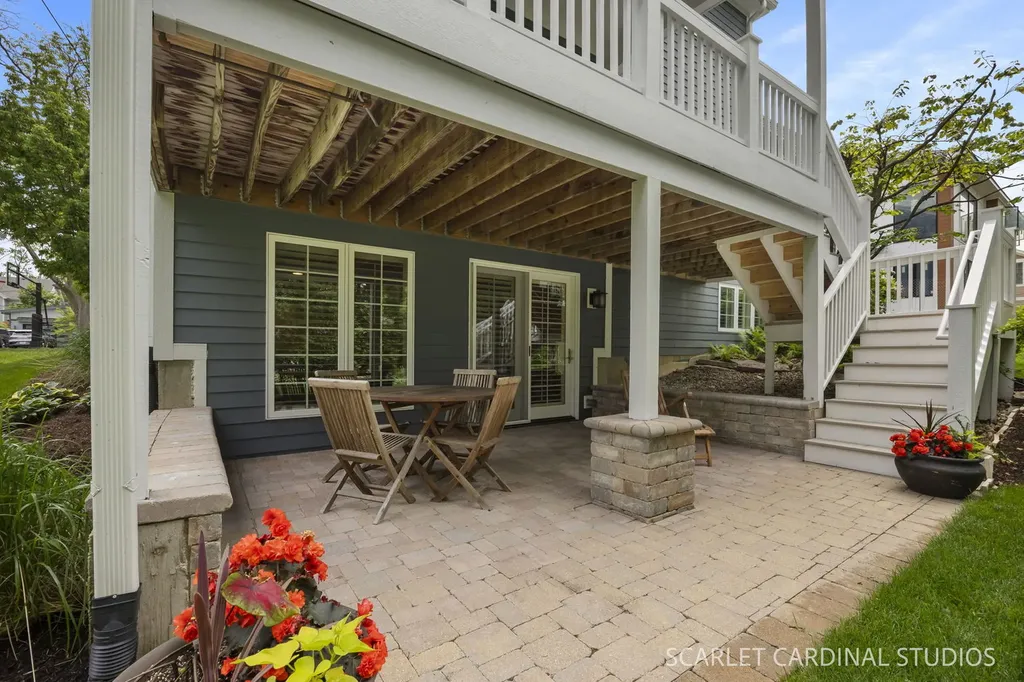 641 South Loomis Street Naperville IL 60540
