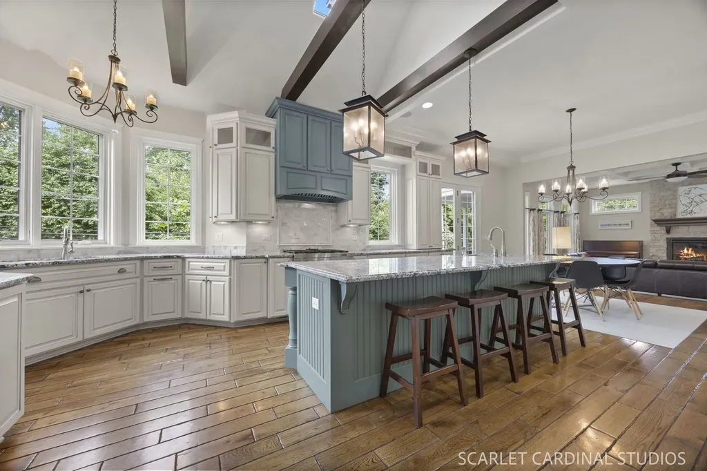641 South Loomis Street Naperville IL 60540