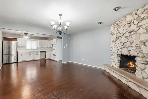 17142 Bernadine Street Lansing IL 60438