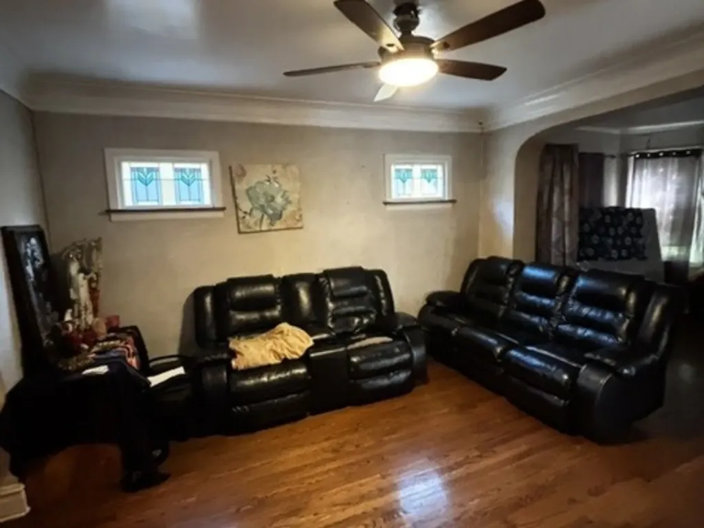 5809 South Spaulding Avenue Chicago IL 60629