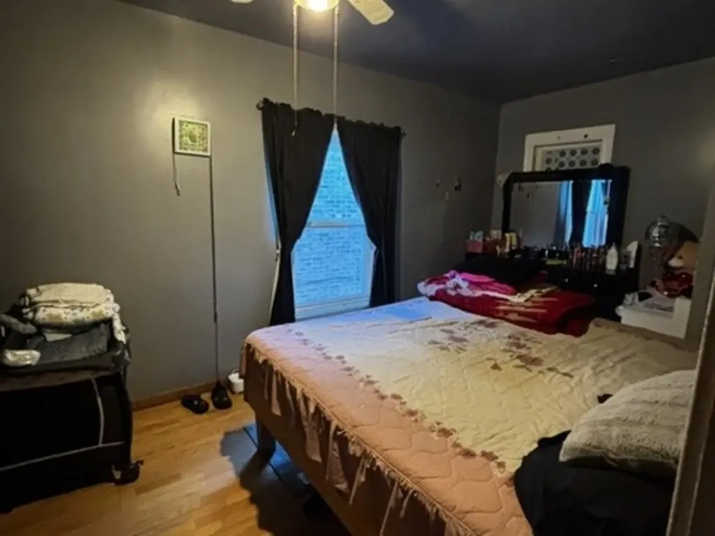 5809 South Spaulding Avenue Chicago IL 60629