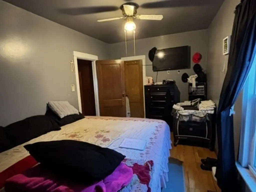 5809 South Spaulding Avenue Chicago IL 60629