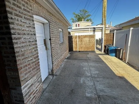 5809 South Spaulding Avenue Chicago IL 60629
