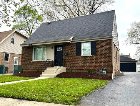 17524 Walter Street Lansing IL 60438
