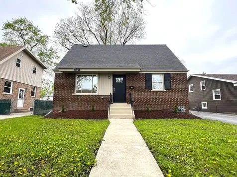 17524 Walter Street Lansing IL 60438
