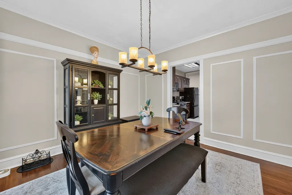 5515 North Winthrop Avenue Chicago IL 60640