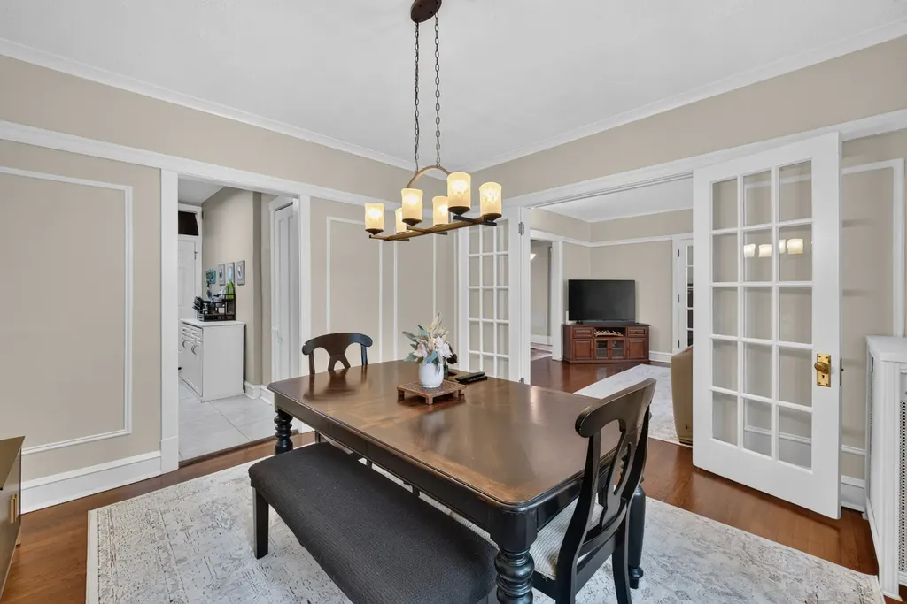 5515 North Winthrop Avenue Chicago IL 60640