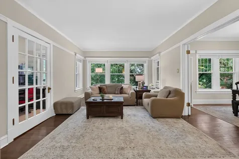 5515 North Winthrop Avenue Chicago IL 60640