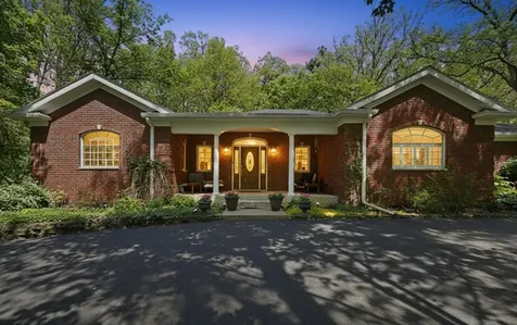 25155 South Stoney Island Avenue Crete IL 60417