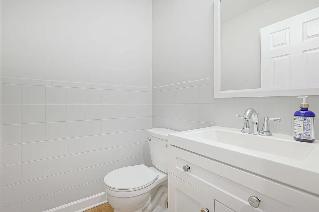 1213 Hawkins Avenue Downers Grove IL 60516