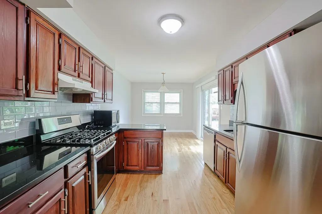 1213 Hawkins Avenue Downers Grove IL 60516