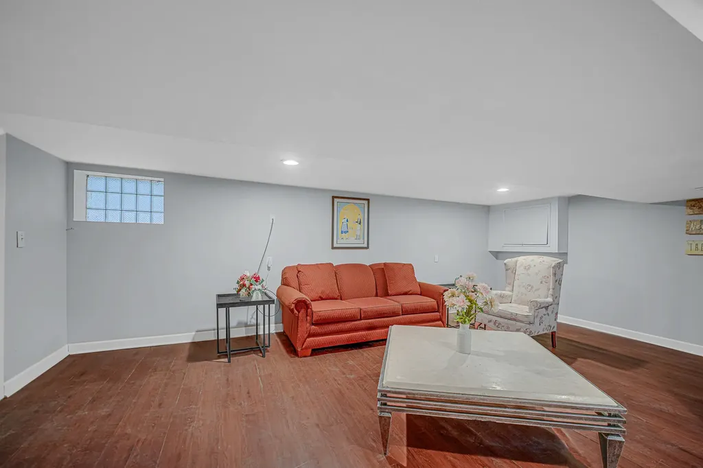 3749 South Union Avenue Chicago IL 60609