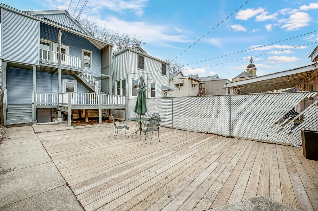 3749 South Union Avenue Chicago IL 60609