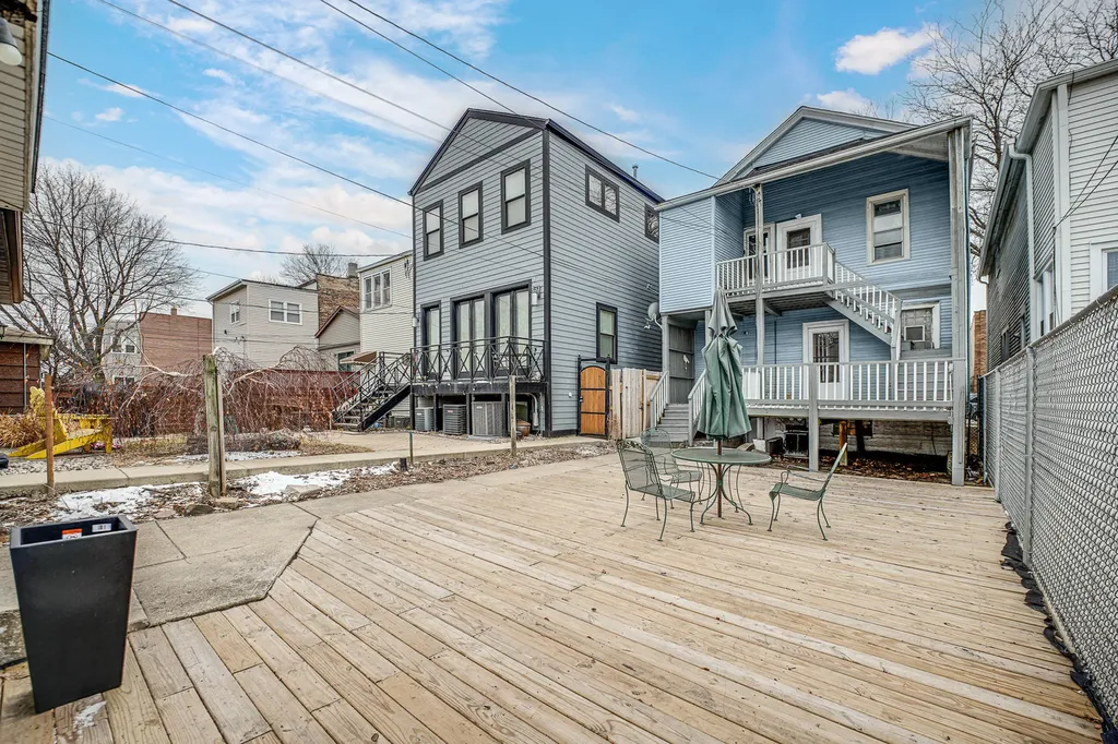 3749 South Union Avenue Chicago IL 60609