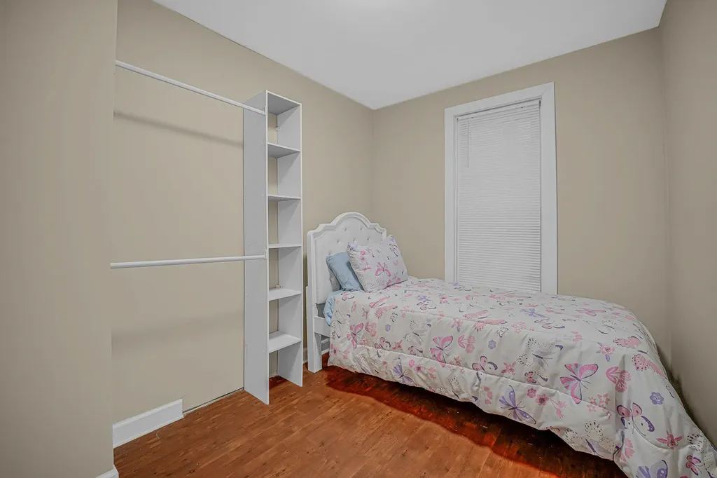 3749 South Union Avenue Chicago IL 60609