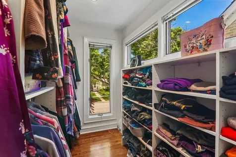 2724 Simpson Street Evanston IL 60201