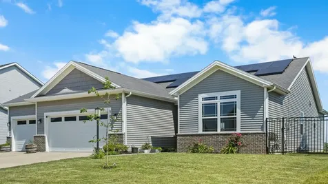 1012 Declaration Drive Savoy IL 61874