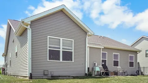 1012 Declaration Drive Savoy IL 61874