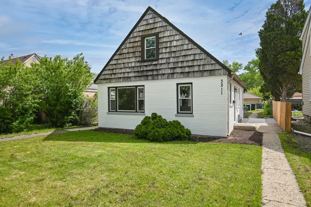 3211 George Street Franklin Park IL 60131