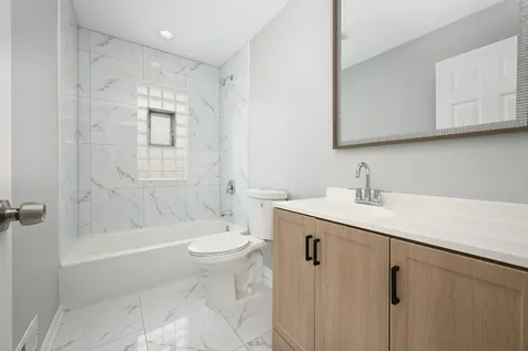 3211 George Street Franklin Park IL 60131