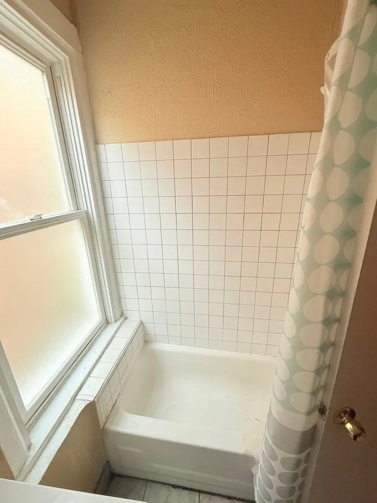 7047 South Eberhart Avenue Chicago IL 60637