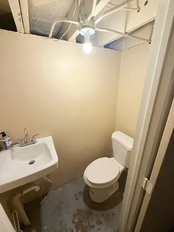 7047 South Eberhart Avenue Chicago IL 60637