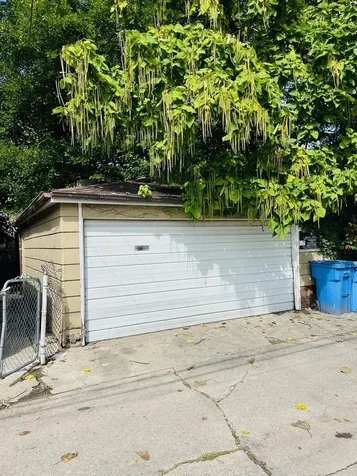 7047 South Eberhart Avenue Chicago IL 60637