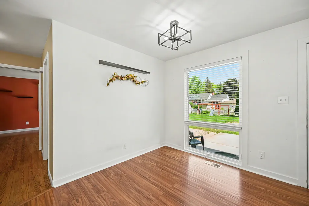 114 West Berkshire Avenue Lombard IL 60148