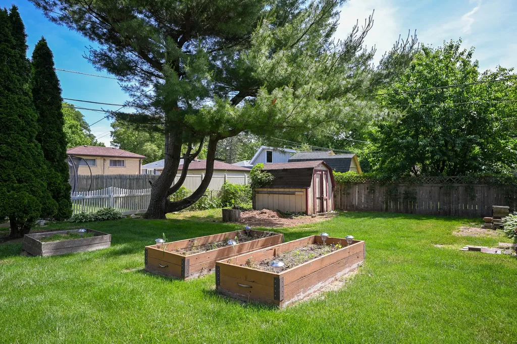 114 West Berkshire Avenue Lombard IL 60148