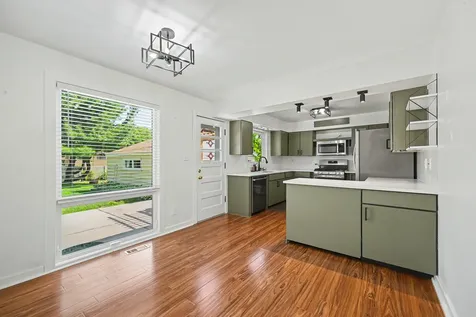 114 West Berkshire Avenue Lombard IL 60148