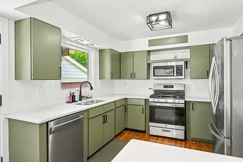 114 West Berkshire Avenue Lombard IL 60148
